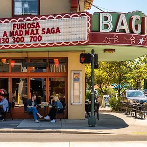 villa-santa-monica-vibes-in-pdx-food-carts-roasters.portland-hotels.info/